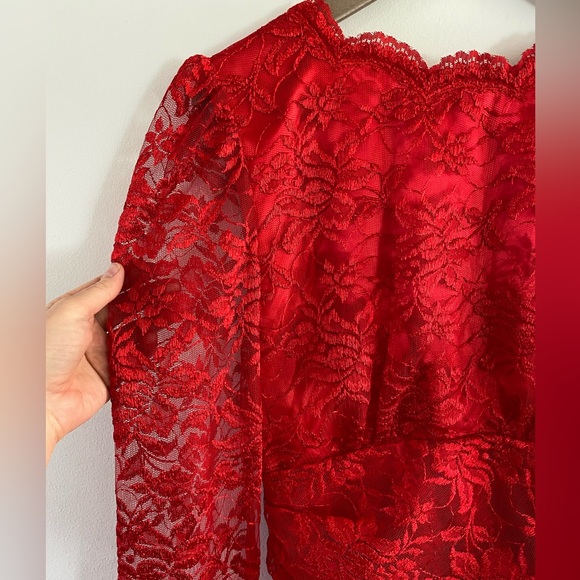 Vintage 70s/80s Red Lace Handmade Dress with Open V Back - Picture 5 of 6